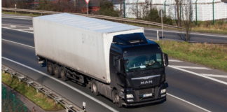 Circolazione su strade extra-urbane nei giorni festivi di veicoli adibiti a trasporto di cose con massa complessiva superiore a 7,5 tonnellate. Sospensione divieti