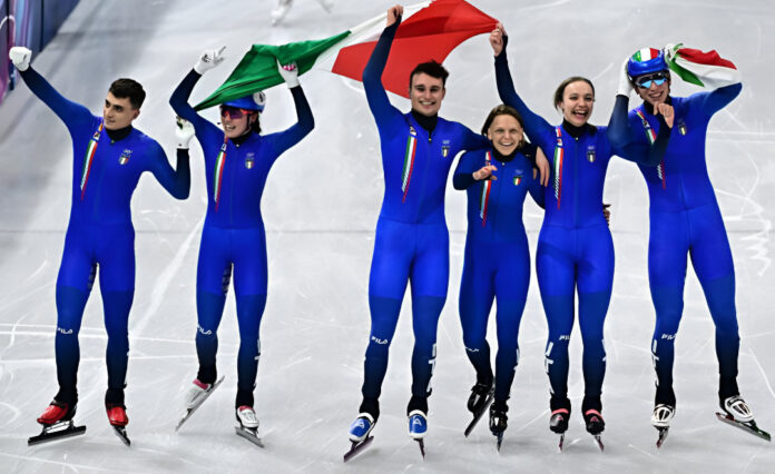 Olimpiadi Milano Cortina 2026 - Oro italiano nella staffetta mista di Short Track
