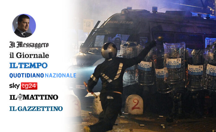 Torino, Askatasuna. Poliziotto ad un passo dal linciaggio