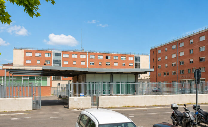 Caserma Vittorio Labate di Livorno