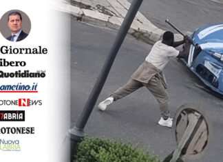 Crotone, poliziotti massacrati con spranghe, uno costretto a profilassi HIV – Rassegna stampa